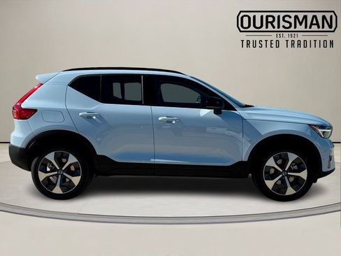 New 2026 Volvo XC40 B5 Plus w/ Protection Package Premier image 6