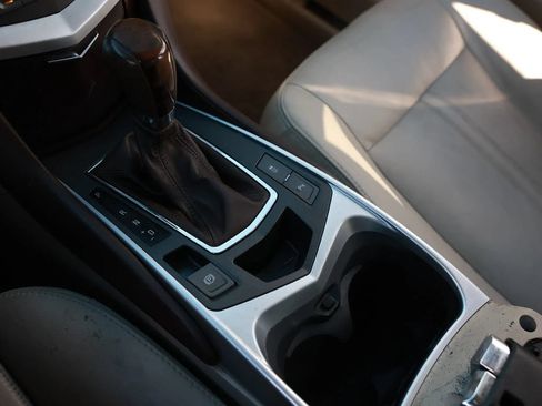 Used 2011 Cadillac SRX Luxury FWD image 40