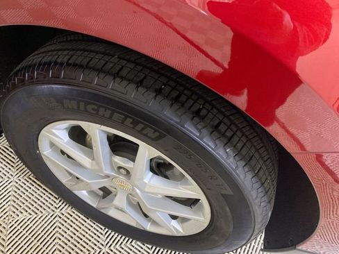 Used 2024 Chevrolet Equinox LT image 23