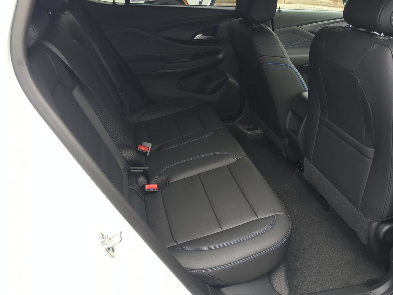 New 2026 Buick Envista Sport Touring w/ Convenience I Package FWD image 30