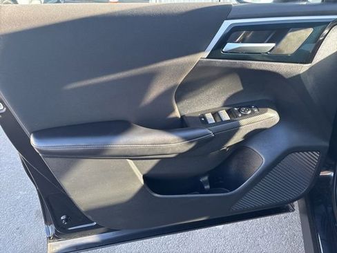 Used 2022 Mitsubishi Outlander ES image 10