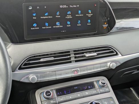 Used 2022 Hyundai Palisade Calligraphy image 15