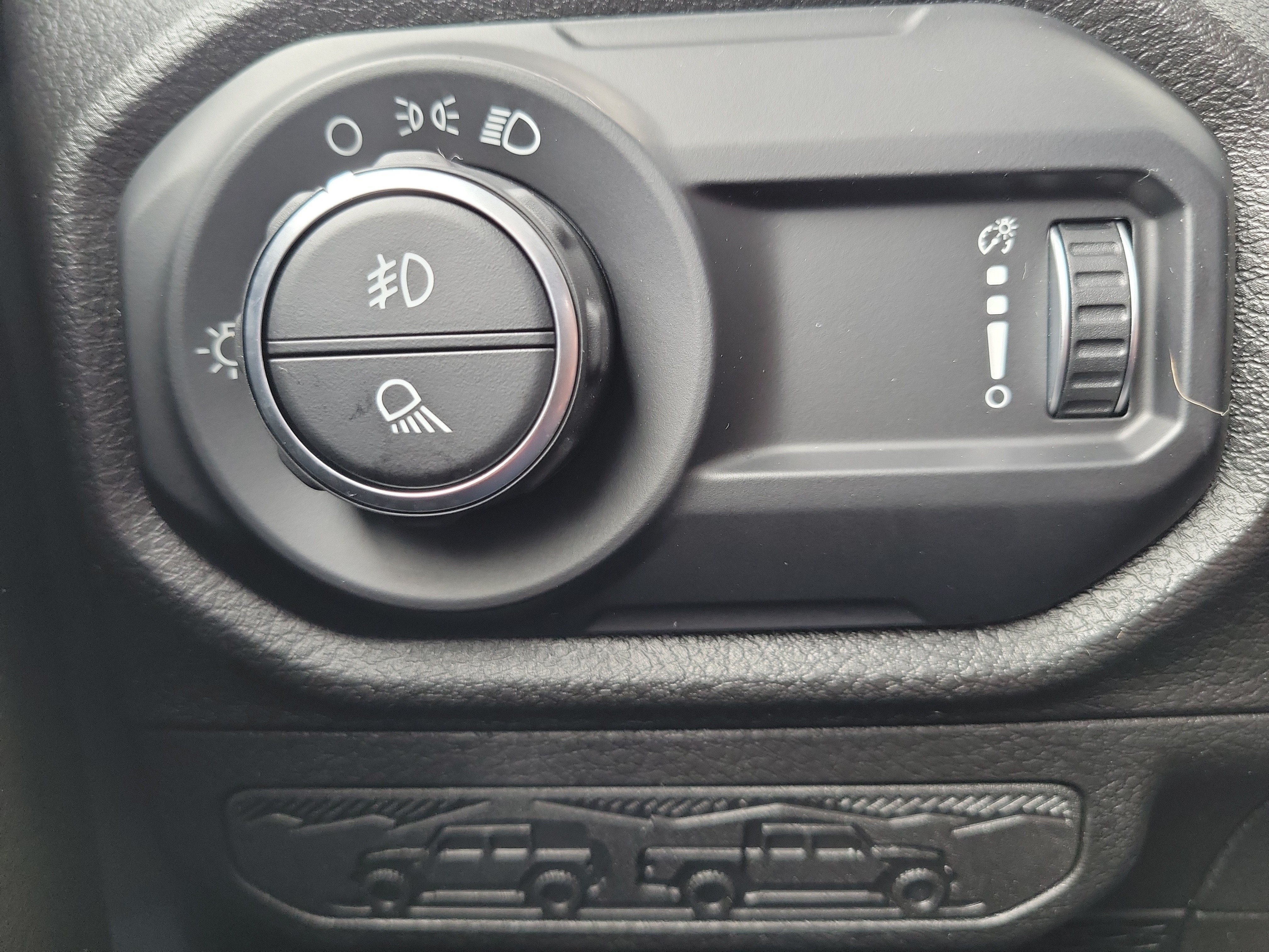 Used 2025 Jeep Gladiator Sport AWD/4WD image 30