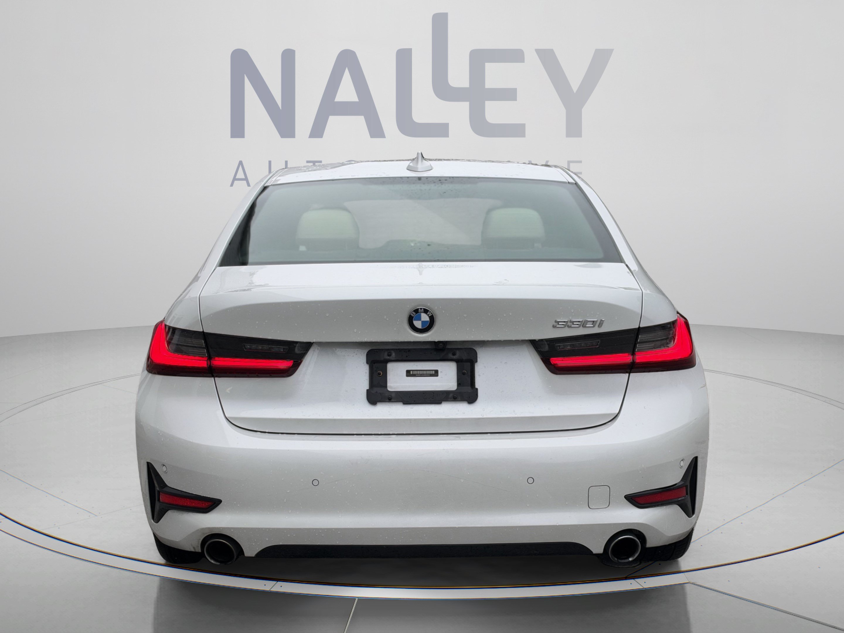 Used 2020 BMW 330i Sedan w/ Convenience Package RWD image 3