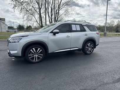 Used 2023 Nissan Pathfinder Platinum