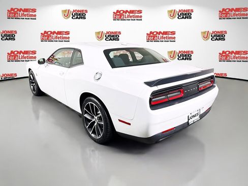 Used 2017 Dodge Challenger R/T Scat Pack image 2