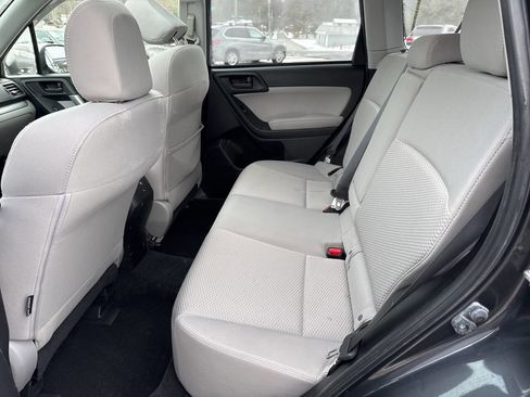 Used 2014 Subaru Forester 2.5i Premium w/ All-Weather Package image 17