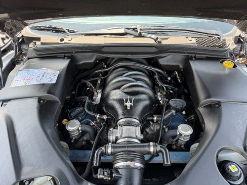 Used 2009 Maserati GranTurismo Coupe RWD image 32
