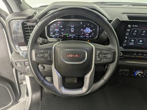 Used 2024 GMC Sierra 1500 Elevation AWD/4WD image 13