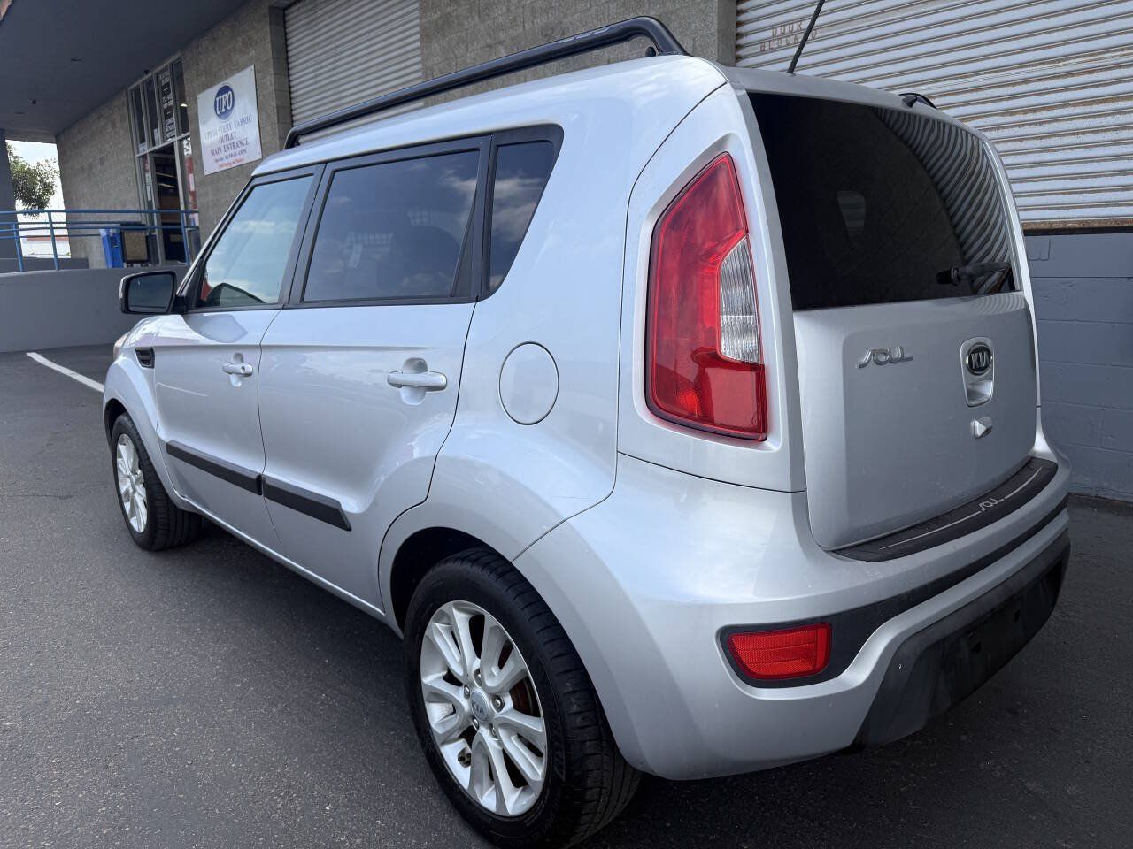 Used 2012 Kia Soul + w/ Audio Pkg FWD image 4