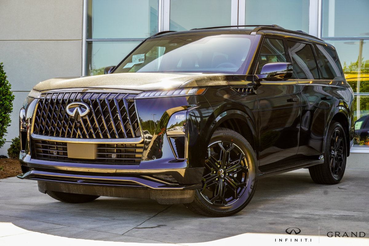 Certified 2026 INFINITI QX80 4WD w/ Sport Exterior Package image 1