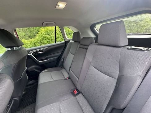 Used 2022 Toyota RAV4 XLE w/ XLE Grade Weather Package AWD/4WD image 11