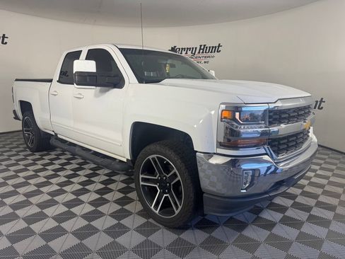 Used 2016 Chevrolet Silverado 1500 LT w/ LPO, Black Pack AWD/4WD image 6