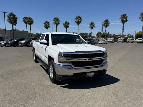 Used 2017 Chevrolet Silverado 1500 LT AWD/4WD image 3