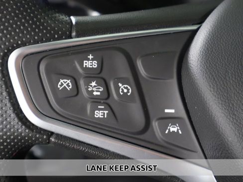 Used 2023 Chevrolet Equinox LS w/ Driver Confidence II Package image 3