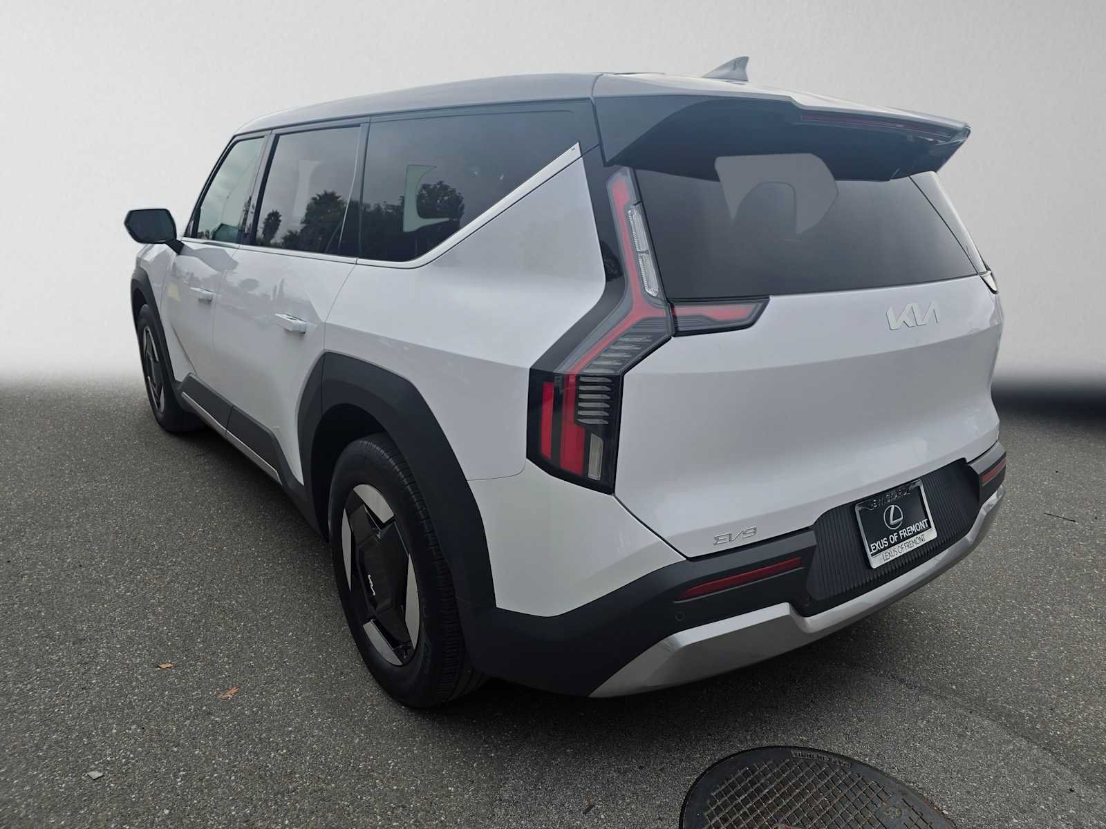 Used 2026 Kia EV9 Light RWD image 5