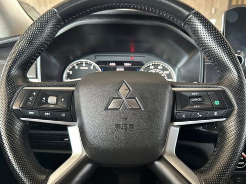 Used 2024 Mitsubishi Outlander SE image 26