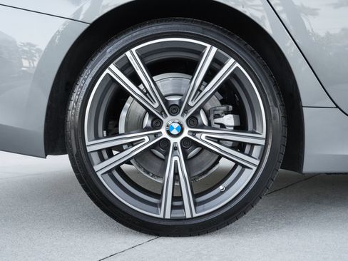 Used 2024 BMW 330i Sedan w/ Convenience Package RWD image 30