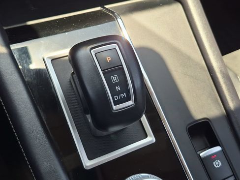 Used 2024 Mitsubishi Outlander SE AWD/4WD image 19