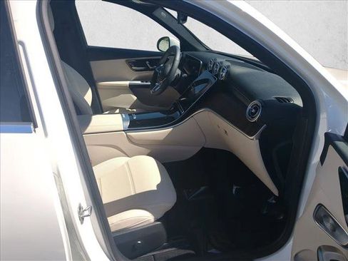 Certified 2026 Mercedes-Benz GLC 300 image 23