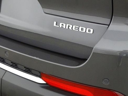 New 2025 Jeep Grand Cherokee L Laredo w/ Luxury Tech Group I image 45