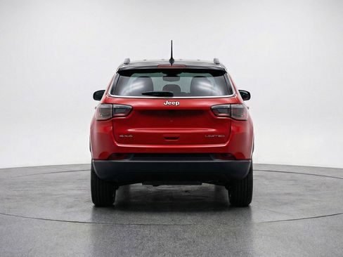 Used 2025 Jeep Compass Limited image 6