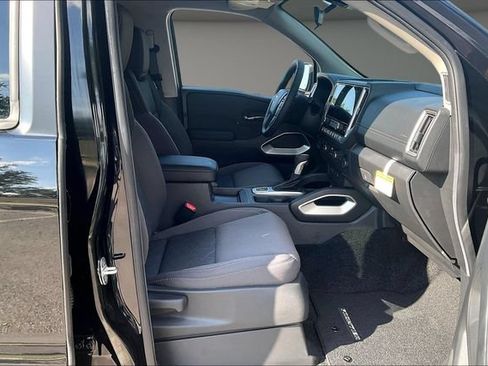 New 2026 Nissan Frontier SV w/ SV Convenience Package AWD/4WD image 11