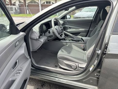 New 2026 Hyundai Elantra Sport FWD image 18