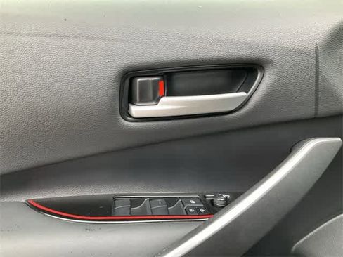 Used 2023 Toyota Corolla SE image 14