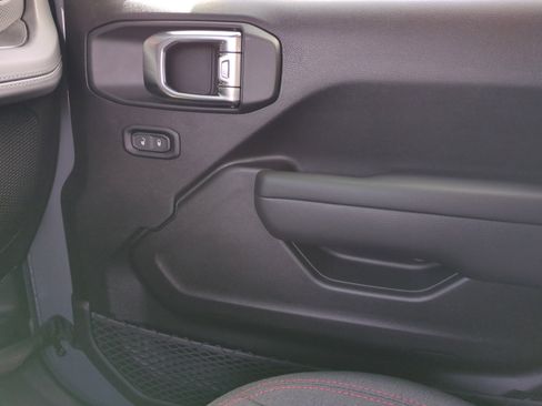 New 2025 Jeep Wrangler Unlimited Rubicon w/ Safety Group image 16