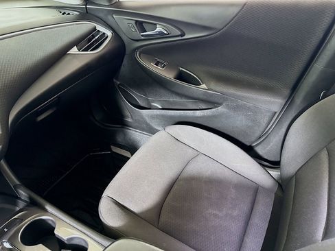 Used 2021 Chevrolet Malibu RS w/ LPO, Floor Liner Package FWD image 19
