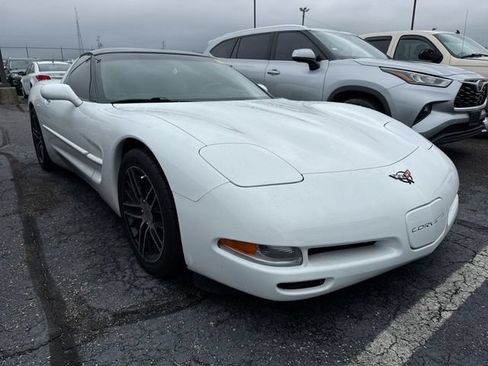 Used 2000 Chevrolet Corvette Coupe w/ Memory Pkg RWD image 5
