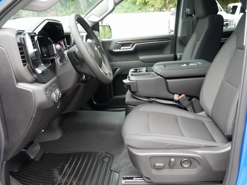 New 2026 Chevrolet Silverado 1500 LT image 8