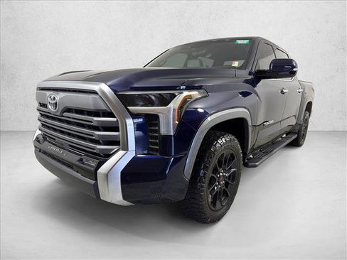 Used 2025 Toyota Tundra Limited AWD/4WD image 7