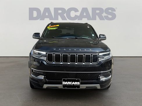 Used 2024 Jeep Wagoneer L Series III w/ Flexible Seating Group AWD/4WD image 2