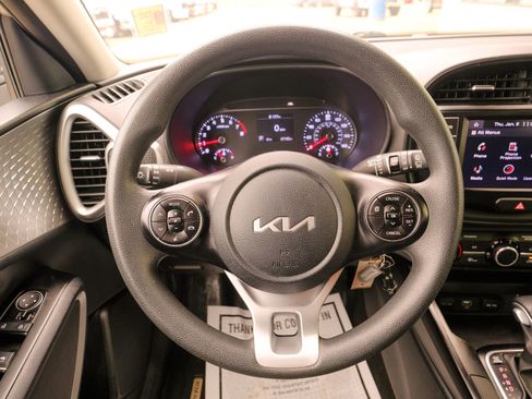 Used 2022 Kia Soul LX w/ Technology Package image 34