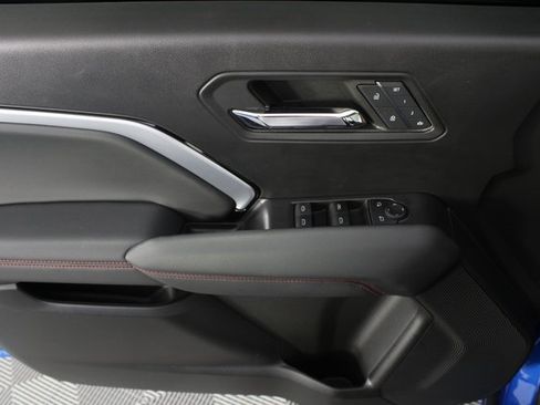 Used 2023 Chevrolet Colorado Z71 w/ Z71 Convenience Package 2 image 14