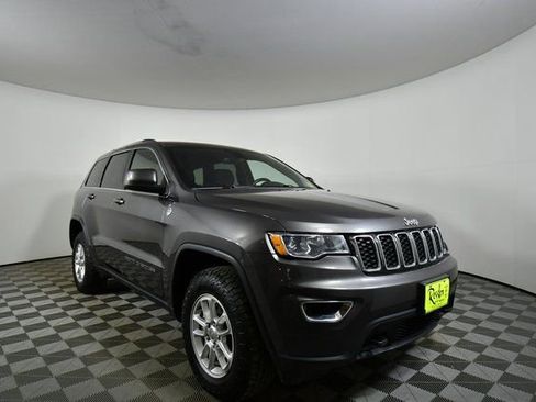 Used 2020 Jeep Grand Cherokee Laredo image 8