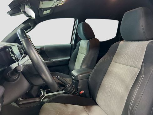 Used 2020 Toyota Tacoma 4x4 Double Cab image 19