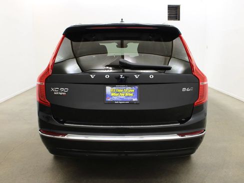 Used 2023 Volvo XC90 B6 Ultimate w/ Lounge Package AWD/4WD image 4