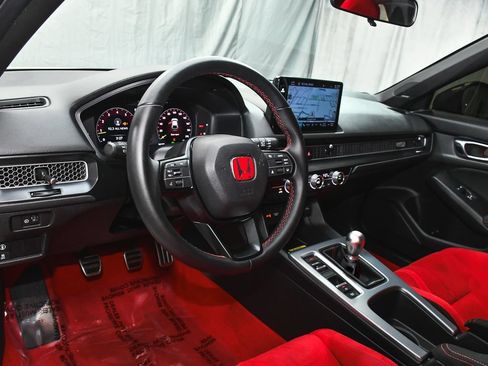 Used 2025 Honda Civic Type R image 17