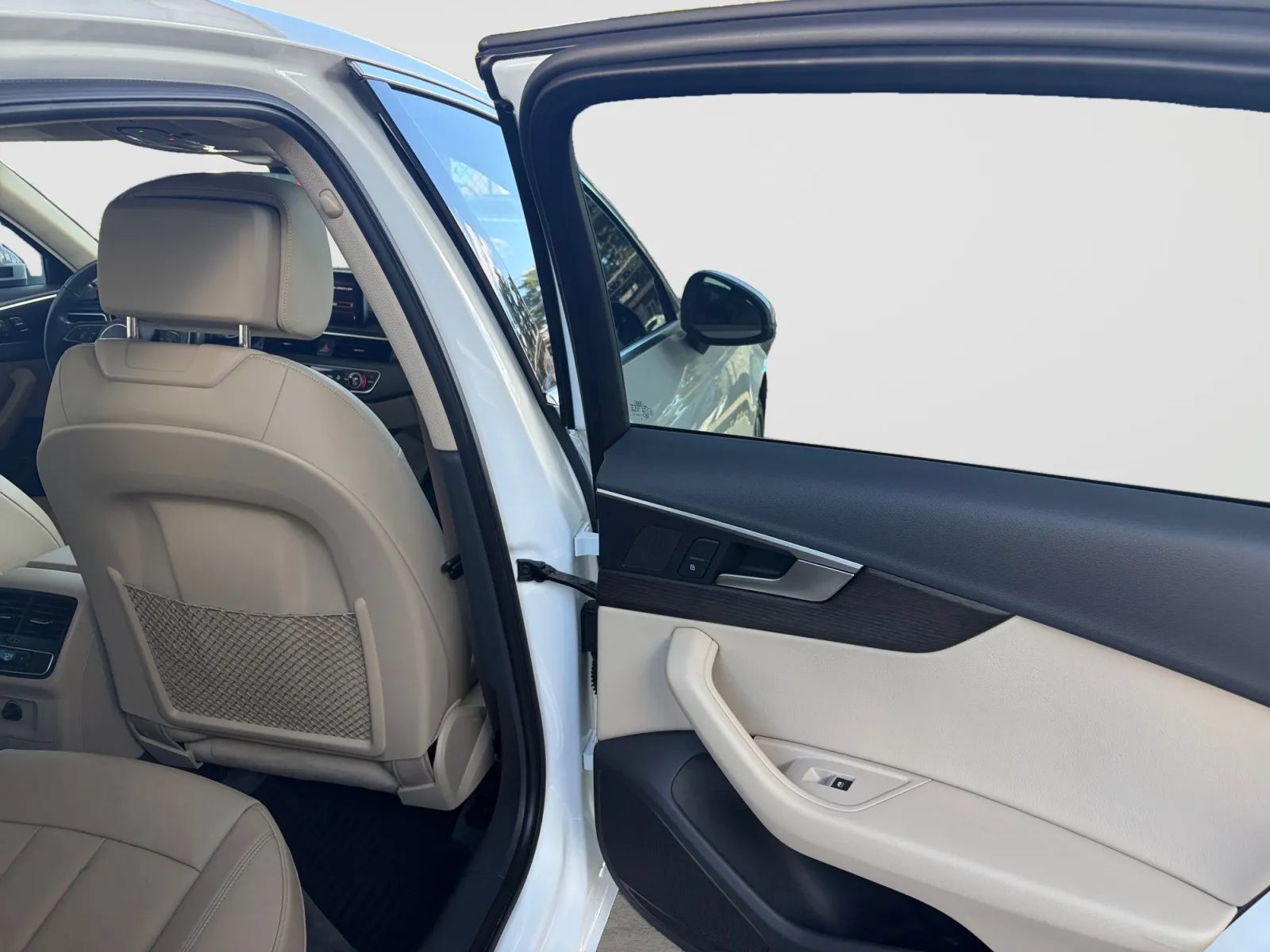 Used 2019 Audi A4 2.0T Premium w/ Convenience Package FWD image 17
