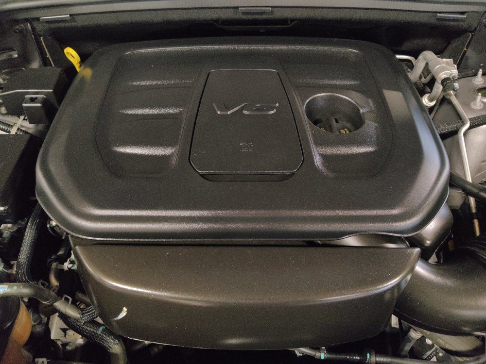 Used 2020 Jeep Grand Cherokee Altitude AWD/4WD image 30