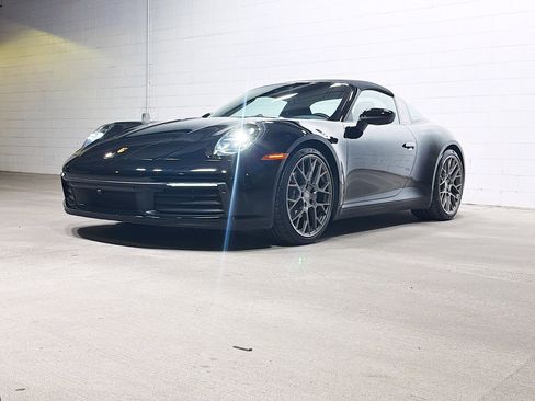 Used 2022 Porsche 911 Targa 4 image 1