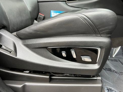 Used 2020 Cadillac Escalade ESV Luxury w/ Escalade Sport Edition image 65