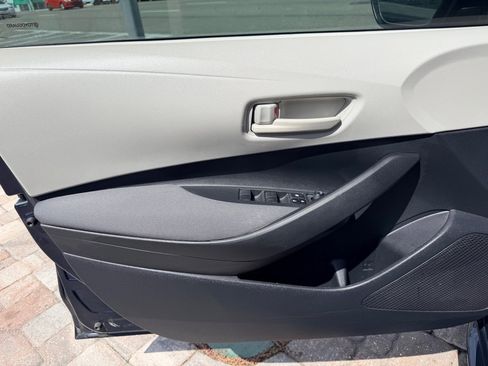 Used 2022 Toyota Corolla LE FWD image 21