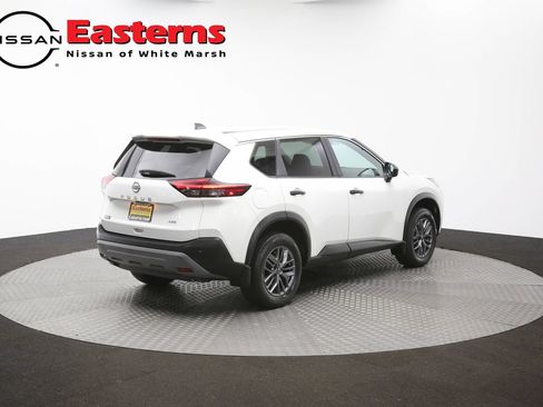 Used 2023 Nissan Rogue S AWD/4WD image 37