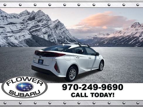 Used 2018 Toyota Prius Prime Plus w/ Carpet Mat Package image 7