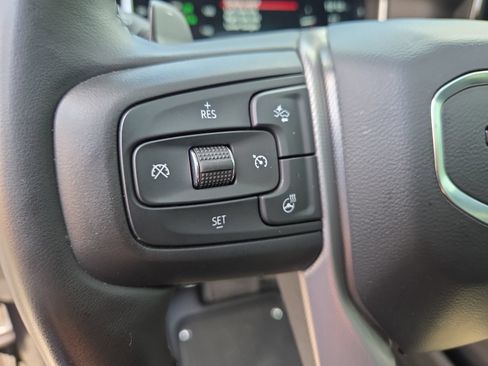 Used 2023 GMC Sierra 1500 Denali w/ Technology Package AWD/4WD image 12