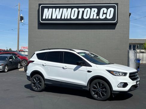 Used 2019 Ford Escape SE AWD/4WD image 1